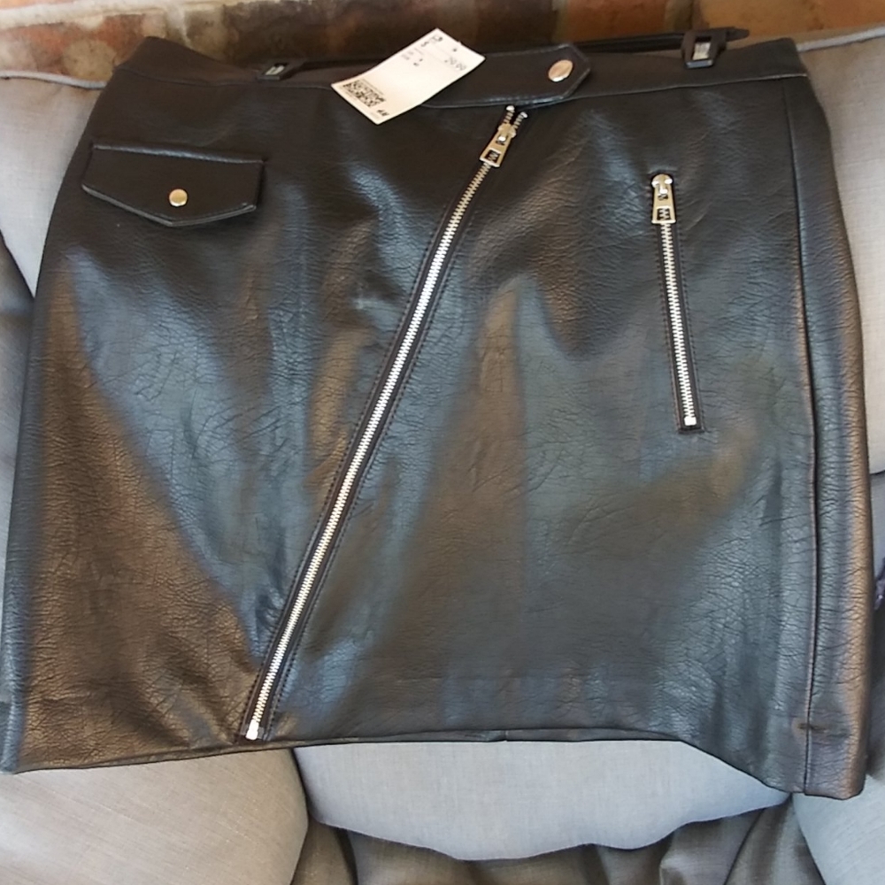 Leather skirt